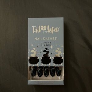 Red Aspen Black Press-On Nails